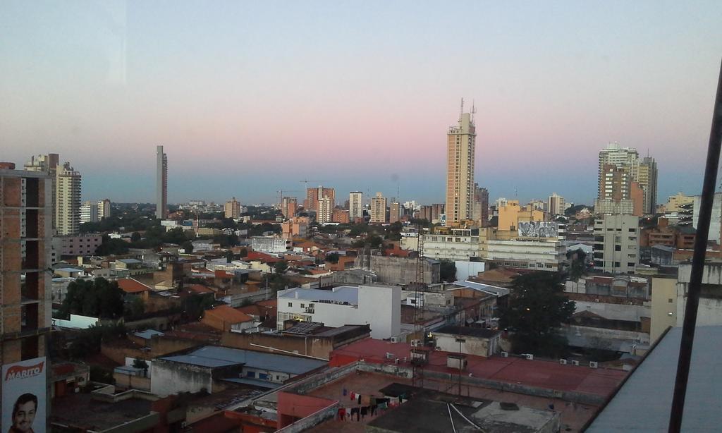 Estudio En El Centro De Asuncion Kültér fotó